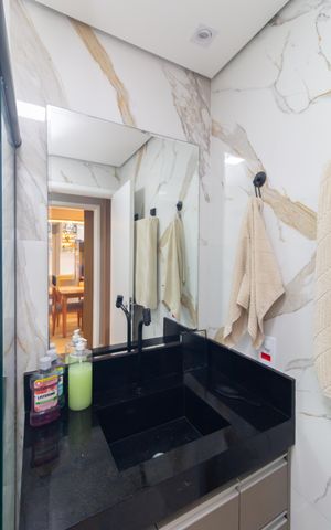 Apartamento à venda com 76m², 3 quartos e 1 vaga Apartamento à venda com 76m², 3 quartos e 1 vagaBanheiro da Suíte