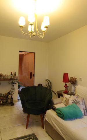 Casa à venda com 120m², 3 quartos e 2 vagassala