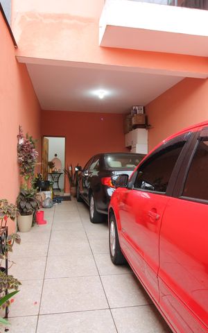 Casa à venda com 120m², 3 quartos e 2 vagasgaragem