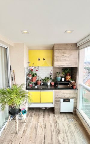 Apartamento à venda com 85m², 2 quartos e 2 vagas Apartamento à venda com 85m², 2 quartos e 2 vagasVaranda