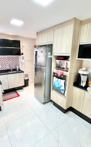 Apartamento à venda com 85m², 2 quartos e 2 vagas Apartamento à venda com 85m², 2 quartos e 2 vagasCozinha