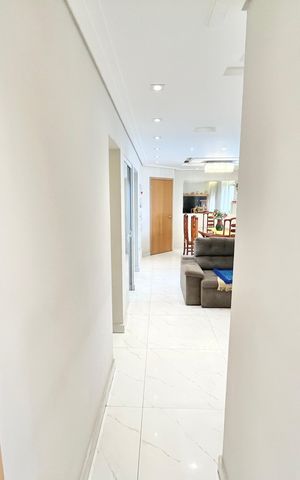 Apartamento à venda com 85m², 2 quartos e 2 vagas Apartamento à venda com 85m², 2 quartos e 2 vagasCorredor