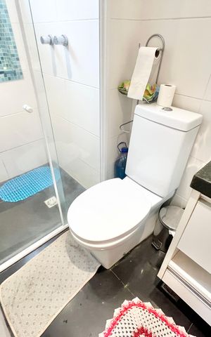 Apartamento à venda com 85m², 2 quartos e 2 vagas Apartamento à venda com 85m², 2 quartos e 2 vagasBanheiro da Suíte 2