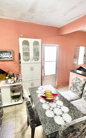 Casa à venda com 240m², 4 quartos e 6 vagasCozinha