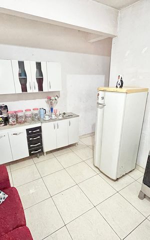 Casa à venda com 240m², 4 quartos e 6 vagasCozinha 3