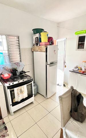 Casa à venda com 240m², 4 quartos e 6 vagasCozinha 2