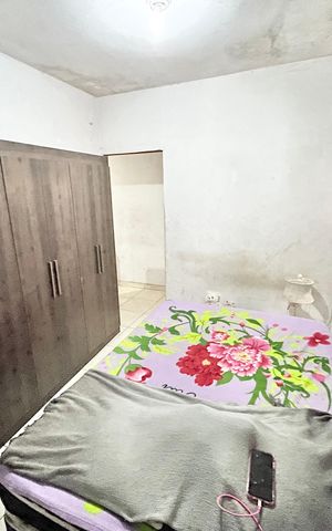 Casa à venda com 240m², 4 quartos e 6 vagasQuarto 4 - Suíte