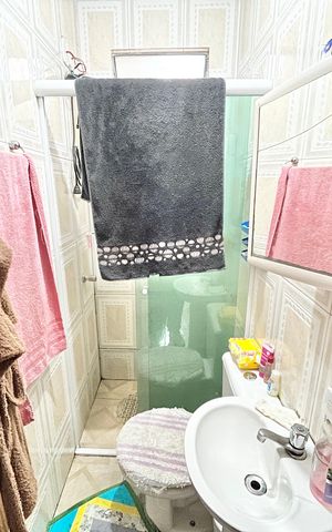 Casa à venda com 240m², 4 quartos e 6 vagasBanheiro da Suíte 2