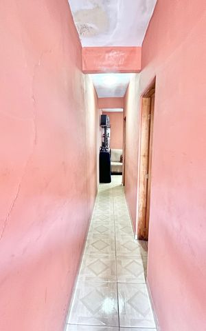 Casa à venda com 240m², 4 quartos e 6 vagasCorredor