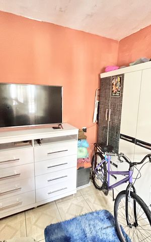 Casa à venda com 240m², 4 quartos e 6 vagasQuarto 1 - Suíte
