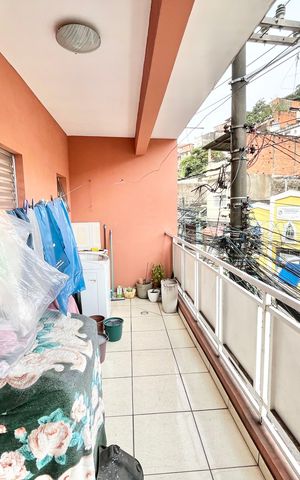 Casa à venda com 240m², 4 quartos e 6 vagasVaranda  2 