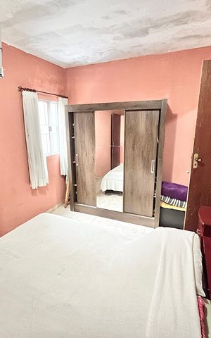 Casa à venda com 240m², 4 quartos e 6 vagasQuarto - 2 Suíte