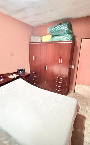 Casa à venda com 240m², 4 quartos e 6 vagasQuarto - 2 Suíte