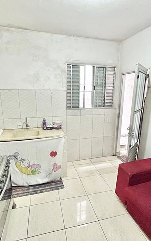 Casa à venda com 240m², 4 quartos e 6 vagasCozinha 3