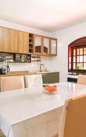 Casa para alugar com 193m², 3 quartos e 2 vagas Casa para alugar com 193m², 3 quartos e 2 vagasCozinha