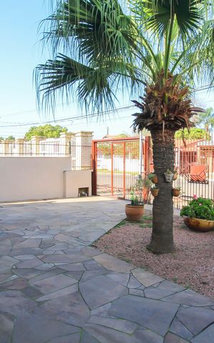 Casa para alugar com 193m², 3 quartos e 2 vagas Casa para alugar com 193m², 3 quartos e 2 vagasÁrea externa