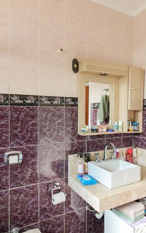 Casa para alugar com 193m², 3 quartos e 2 vagas Casa para alugar com 193m², 3 quartos e 2 vagasBanheiro 1