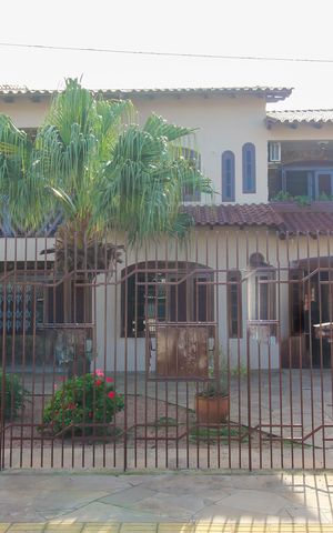 Casa para alugar com 193m², 3 quartos e 2 vagas Casa para alugar com 193m², 3 quartos e 2 vagasFachada