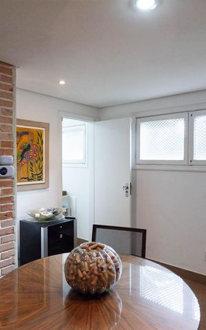 Casa à venda com 1832m², 4 quartos e 6 vagas Casa à venda com 1832m², 4 quartos e 6 vagasSala 3
