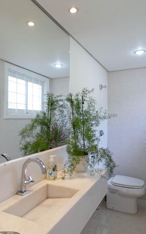 Casa à venda com 1832m², 4 quartos e 6 vagas Casa à venda com 1832m², 4 quartos e 6 vagasLavabo