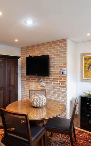 Casa à venda com 1832m², 4 quartos e 6 vagas Casa à venda com 1832m², 4 quartos e 6 vagasSala 3