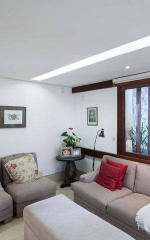 Casa à venda com 1832m², 4 quartos e 6 vagas Casa à venda com 1832m², 4 quartos e 6 vagasSala 2