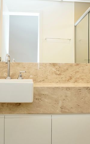 Apartamento para alugar com 75m², 2 quartos e 2 vagas Apartamento para alugar com 75m², 2 quartos e 2 vagasBanheiro da Suíte 2
