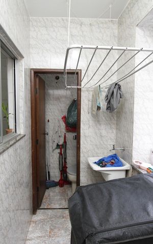Apartamento à venda com 126m², 3 quartos e 1 vagaÁrea de Serviço