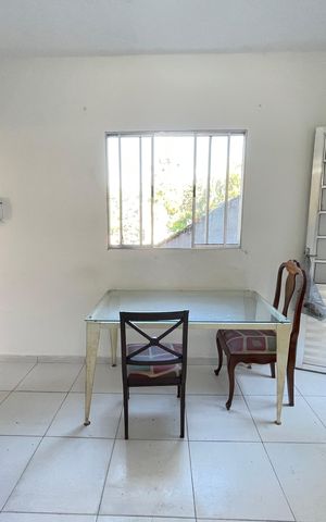 Casa para alugar com 50m², 1 quarto e sem vaga Casa para alugar com 50m², 1 quarto e sem vagaSala/Cozinha