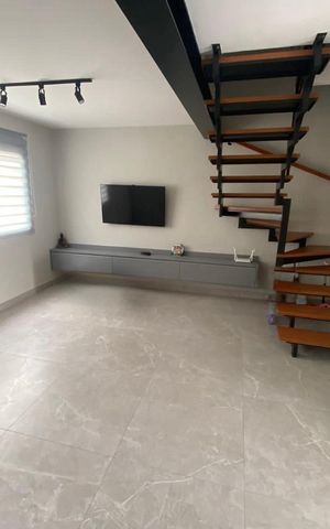 Casa à venda com 127m², 3 quartos e 2 vagas