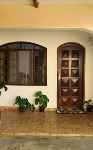 Casa à venda com 320m², 2 quartos e 3 vagasCasa 1 - Varanda