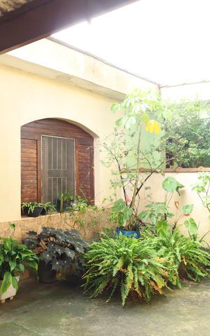 Casa à venda com 320m², 2 quartos e 3 vagasCasa 1 - Varanda