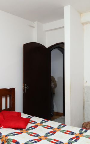 Casa à venda com 320m², 2 quartos e 3 vagasCasa 1 - Quarto 2