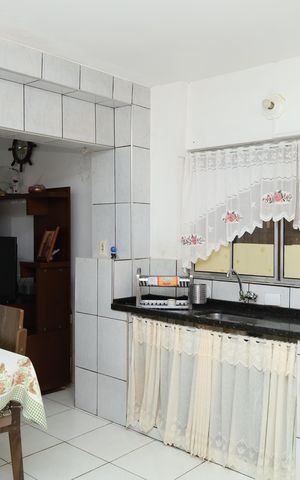 Casa à venda com 320m², 2 quartos e 3 vagasCasa 3 - Cozinha