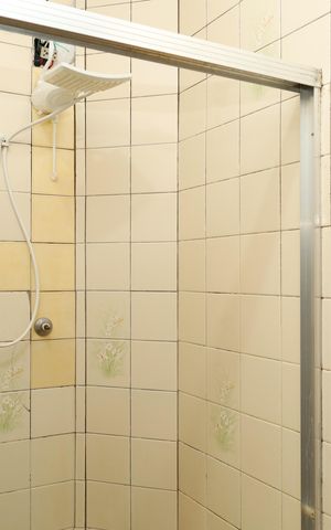 Casa à venda com 320m², 2 quartos e 3 vagasCasa 1 - Banheiro