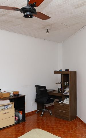 Casa à venda com 320m², 2 quartos e 3 vagasCasa 2 - Quarto 1