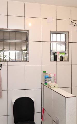 Casa à venda com 320m², 2 quartos e 3 vagasCasa 3 - Banheiro
