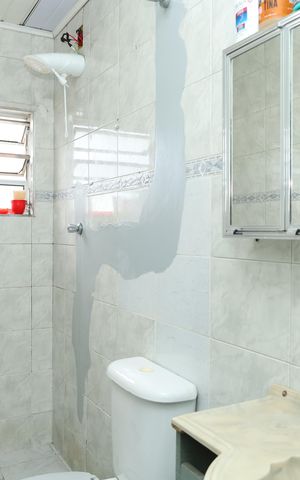 Casa à venda com 320m², 2 quartos e 3 vagasCasa 2 - Banheiro 1