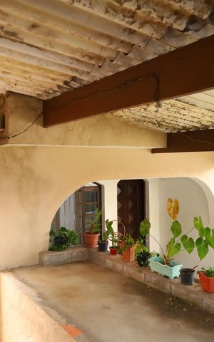 Casa à venda com 320m², 2 quartos e 3 vagasCasa 2 - Quintal