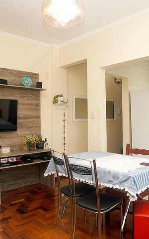Apartamento à venda com 80m², 2 quartos e sem vagaSala