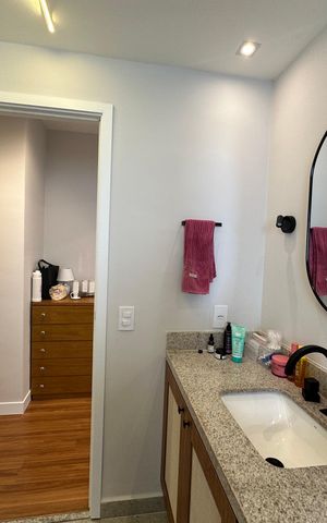 Apartamento para alugar com 346m², 3 quartos e 3 vagasBanheiro da Suíte 2