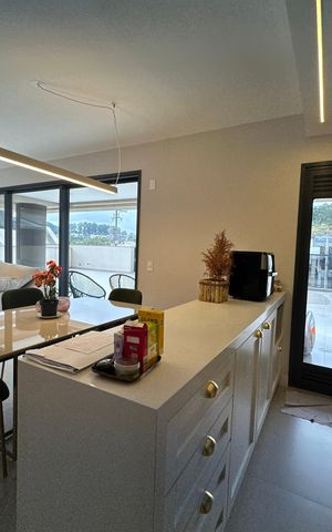 Apartamento para alugar com 346m², 3 quartos e 3 vagasCozinha