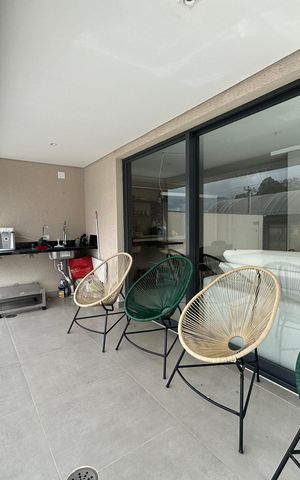 Apartamento para alugar com 346m², 3 quartos e 3 vagasVaranda