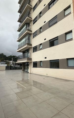 Apartamento para alugar com 346m², 3 quartos e 3 vagasVaranda