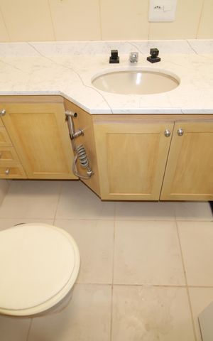 Apartamento à venda com 124m², 3 quartos e 3 vagasQuarto 1 - Banheiro