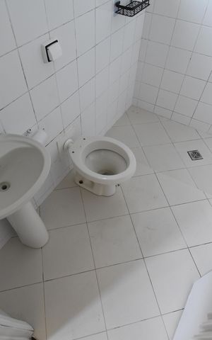 Casa à venda com 432m², 3 quartos e 5 vagasBanheiro da Suíte 2