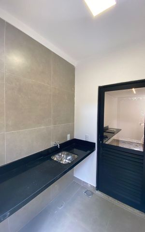 Casa de condomínio à venda com 141m², 3 quartos e 2 vagas