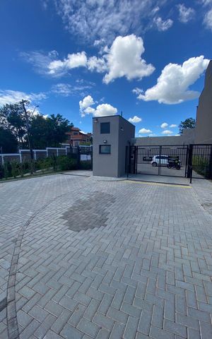 Casa de condomínio à venda com 141m², 3 quartos e 2 vagas