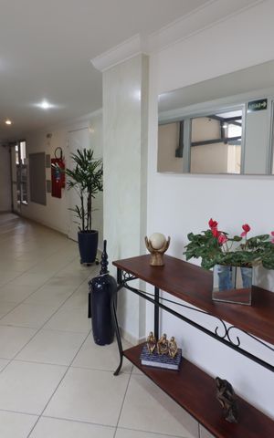 Apartamento para alugar com 54m², 2 quartos e 1 vagaÁrea comum - Hall de entrada