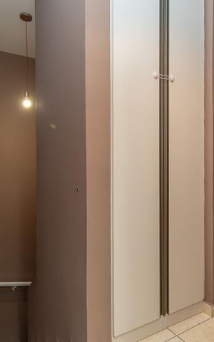 Casa à venda com 95m², 3 quartos e 2 vagas Casa à venda com 95m², 3 quartos e 2 vagasCorredor
